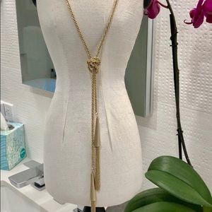 Kendra Scott necklace